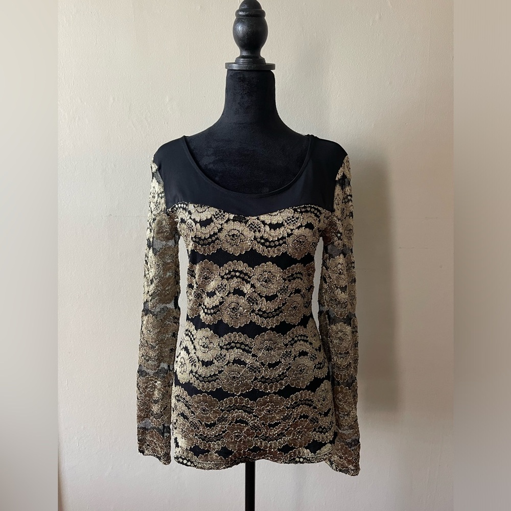 Black/Gold Lace/Mesh Combo top, size med, like new